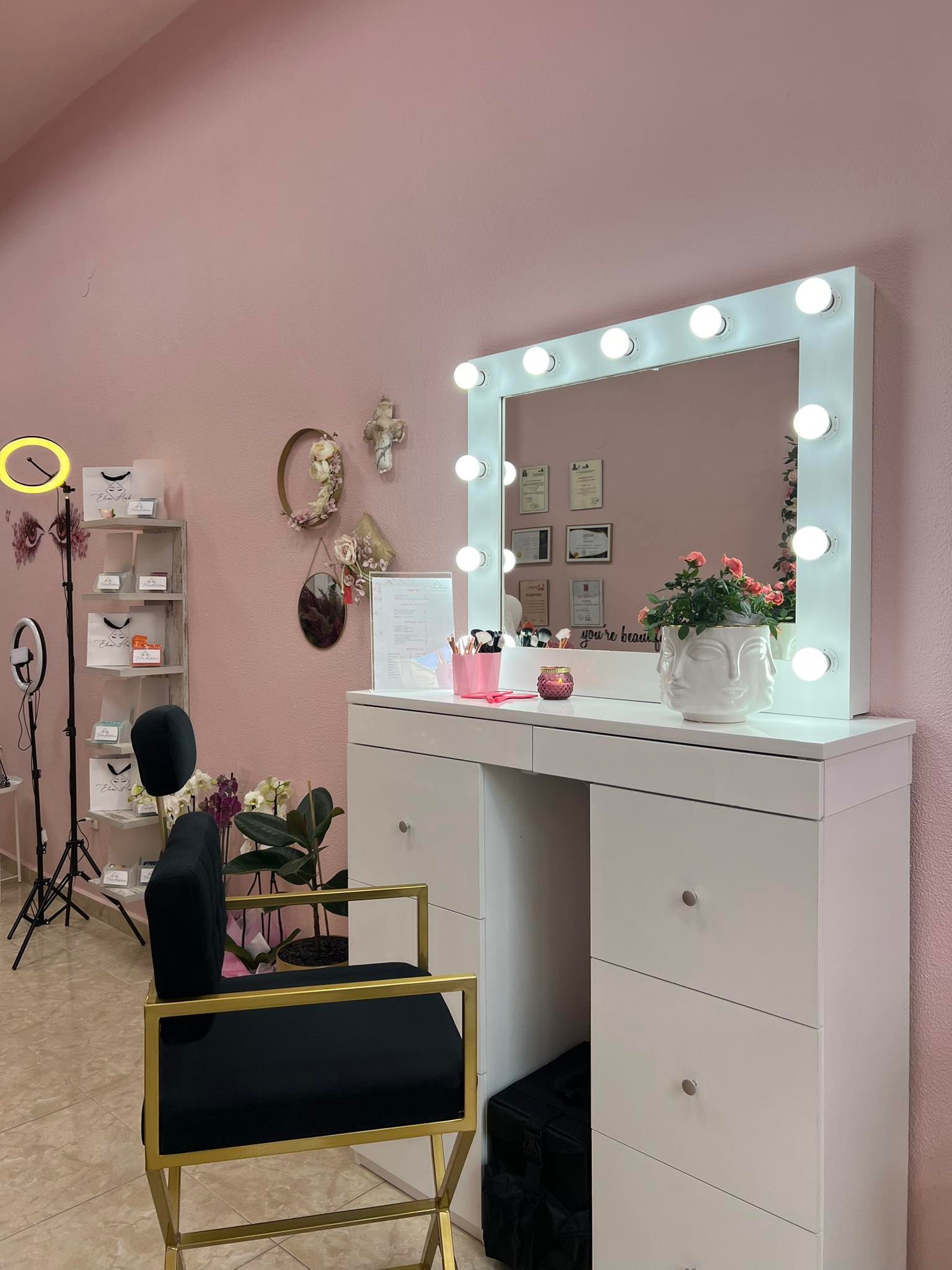 Beauty salon 2