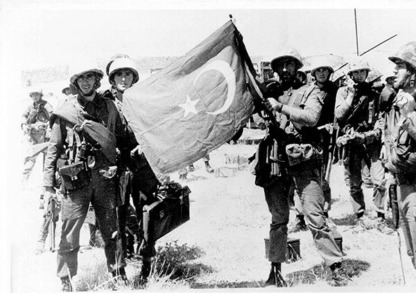 600x425 1907-cyprus-turkish-invasion-1974-three