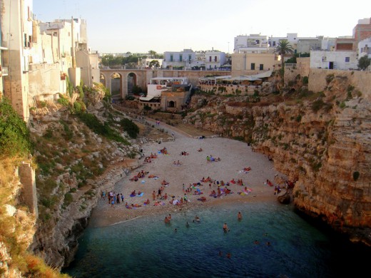 678922 60 - Polignano