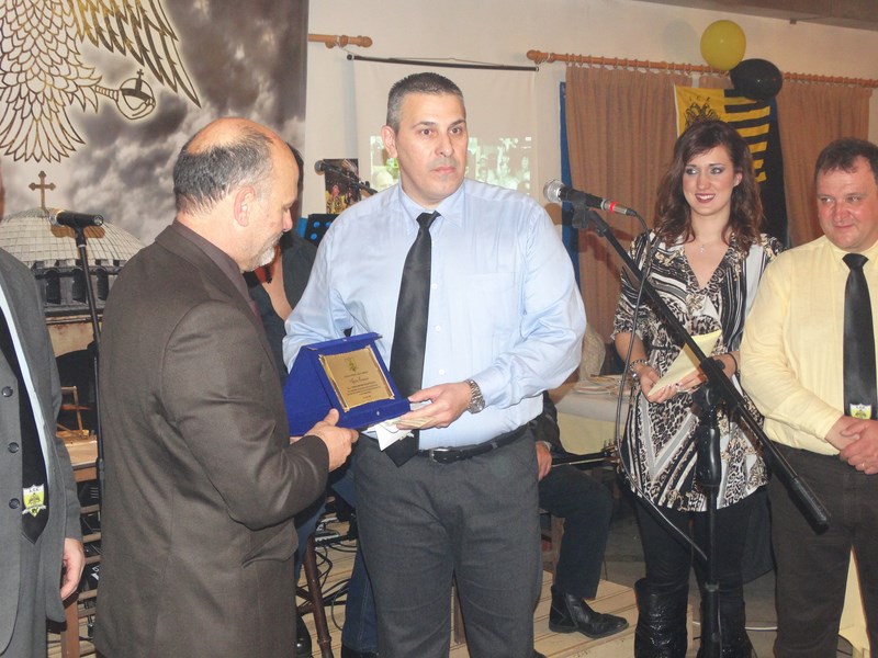 karagkiozopoulos vravevsi