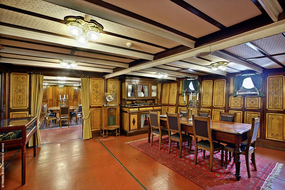 nautiko-mouseio-thorikto-averwf