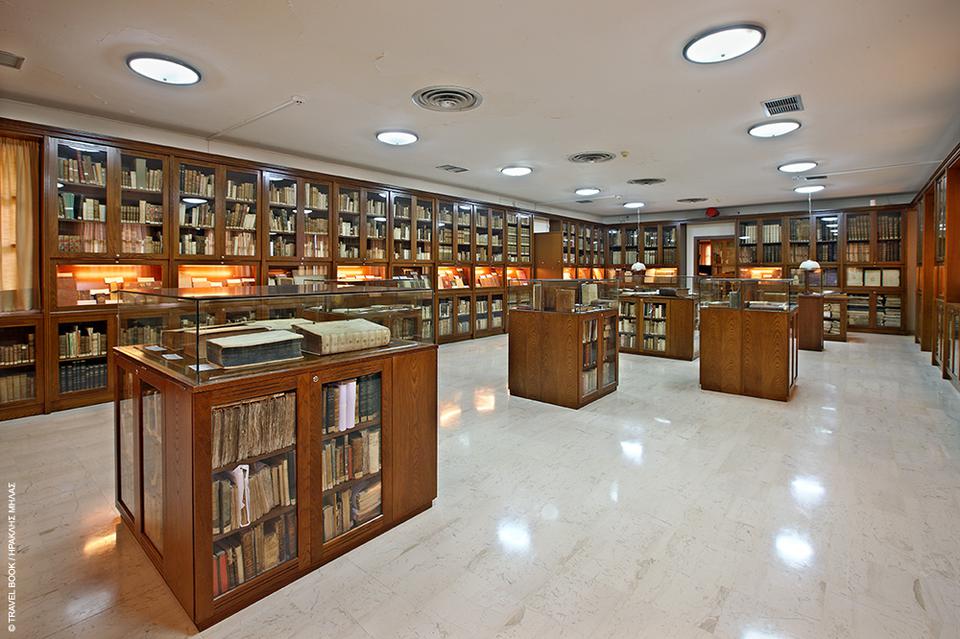 nikolopouleios-vivliothiki