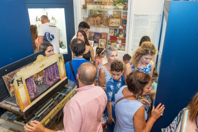 Metamorphosis as a Toy Kournos Festival Euripides Laskaridis Foto by Pantelis Pravlis 05 640x4276