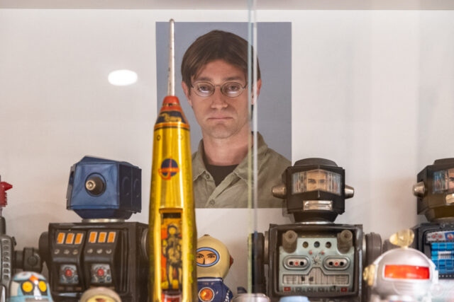 Metamorphosis as a Toy Kournos Festival Euripides Laskaridis Foto by Pantelis Pravlis 07 640x4275