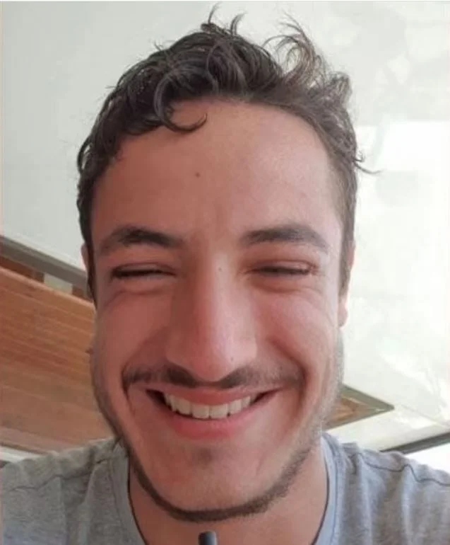 foititis gallia prin epembasi1212 1