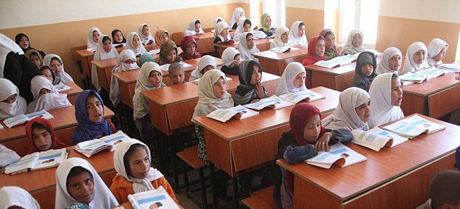 article-0-1915e42e000005dc-42 634x448