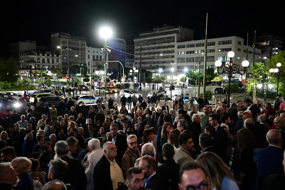 tsipras kosmos 02121