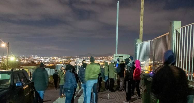 &Theta;&epsilon;&sigma;&sigma;&alpha;&lambda;&omicron;&nu;ί&kappa;&eta;: &Beta;&rho;έ&theta;&eta;&kappa;&epsilon; &eta; &pi;&eta;&gamma;ή &tau;&omicron;&upsilon; &alpha;&pi;ό&kappa;&omicron;&sigma;&mu;&omicron;&upsilon; ή&chi;&omicron;&upsilon;, &lambda;ύ&theta;&eta;&kappa;&epsilon; &tau;&omicron; &mu;&upsilon;&sigma;&tau;ή&rho;&iota;&omicron; | &Alpha;&pi;ό &pi;&omicron;ύ &pi;&rho;&omicron;έ&rho;&chi;&epsilon;&tau;&alpha;&iota;