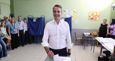 &Epsilon;&sigma;&omega;&kappa;&omicron;&mu;&mu;&alpha;&tau;&iota;&kappa;έ&sigmaf; &epsilon;&kappa;&lambda;&omicron;&gamma;έ&sigmaf; &sigma;&tau;&eta; &Nu;&Delta; -&Tau;&omicron; &alpha;&pi;ό&gamma;&epsilon;&upsilon;&mu;&alpha; &psi;&eta;&phi;ί&zeta;&epsilon;&iota; &omicron; &Kappa;. &Mu;&eta;&tau;&sigma;&omicron;&tau;ά&kappa;&eta;&sigmaf;