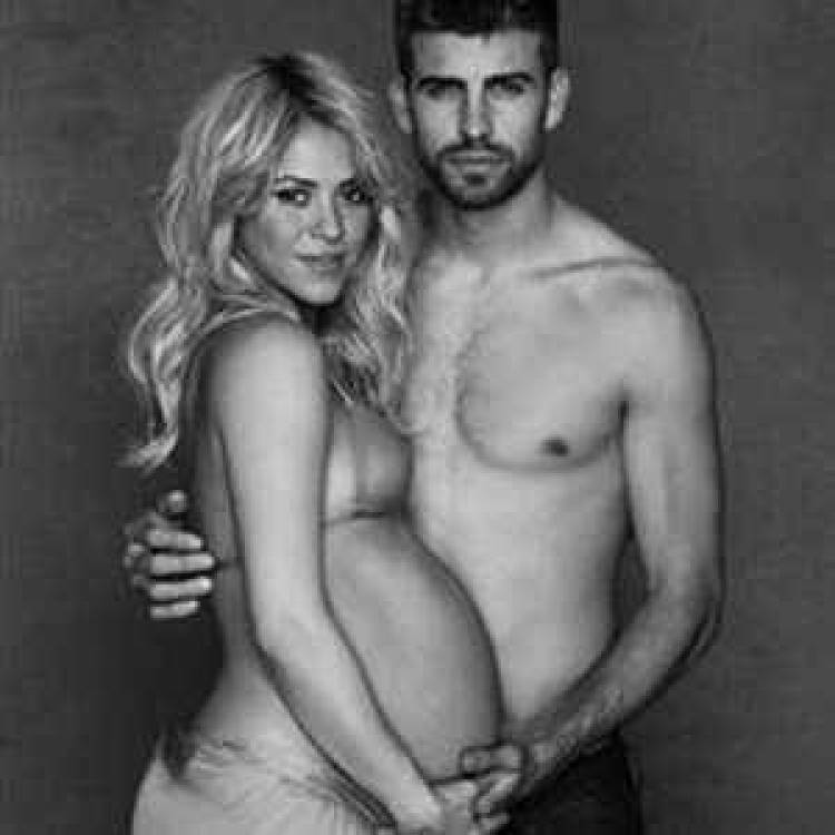 Σακίρα και Πικέ ημίγυμνοι για τη Unicef