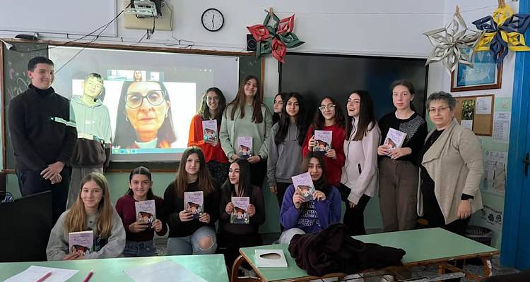 Γυμνάσιο Λιβαδοχωρίου: Συνεχίζεται η γνωριμία με αγαπημένους συγγραφείς στην ομάδα φιλαναγνωσίας