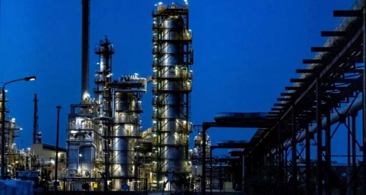 &Epsilon;&nu;έ&rho;&gamma;&epsilon;&iota;&alpha;: &Eta; &Gamma;&epsilon;&rho;&mu;&alpha;&nu;ί&alpha; &sigma;&tau;&eta;&nu; &alpha;&nu;&tau;&epsilon;&pi;ί&theta;&epsilon;&sigma;&eta;, &kappa;&alpha;&tau;&alpha;&lambda;&alpha;&mu;&beta;ά&nu;&epsilon;&iota; &tau;&omicron; &rho;&omega;&sigma;&iota;&kappa;ό &delta;&iota;&upsilon;&lambda;&iota;&sigma;&tau;ή&rho;&iota;&omicron; &tau;&omicron;&upsilon; &Beta;&epsilon;&rho;&omicron;&lambda;ί&nu;&omicron;&upsilon;