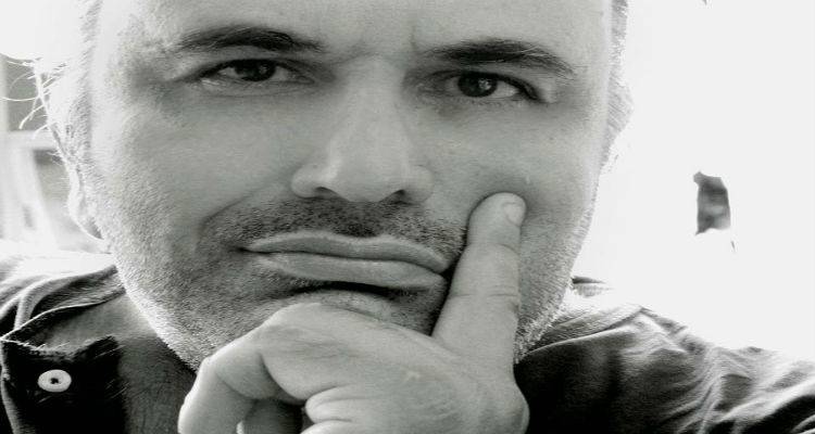 &Eta; &nu;&tau;&omicron;&upsilon;&lambda;ά&pi;&alpha; &tau;&eta;&sigmaf; &Nu;ά&rho;&nu;&iota;&alpha;