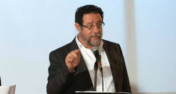 &Zeta;&epsilon;&rho;&delta;&epsilon;&lambda;ή&sigmaf; &sigma;&tau;&omicron;&nu; Fm 100: &laquo;Έ&chi;&omicron;&upsilon;&mu;&epsilon; ή&delta;&eta; &chi;&rho;&epsilon;&omicron;&kappa;&omicron;&pi;ή&sigma;&epsilon;&iota;&raquo; (mp3)