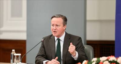 Ο Πούτιν πρέπει να λογοδοτήσει για το θάνατο του Ναβάλνι, τονίζει ο υπουργός Εξωτερικών του Ηνωμένου Βασιλείου