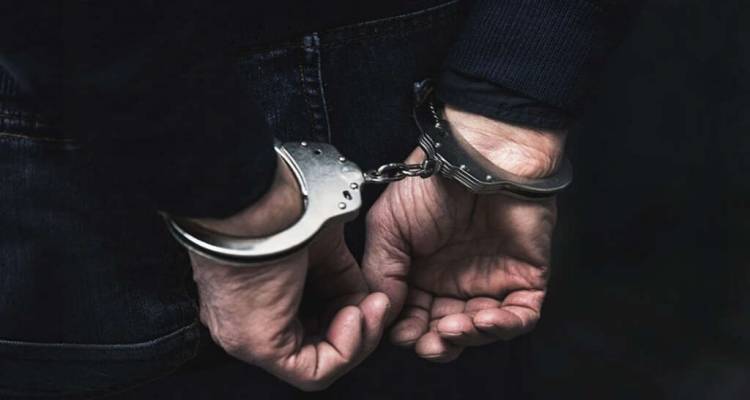 &Omicron;&mu;ό&phi;&omega;&nu;&alpha; &sigma;&tau;&eta; &phi;&upsilon;&lambda;&alpha;&kappa;ή &omicron; &kappa;&alpha;&kappa;&omicron;&pi;&omicron;&iota;&eta;&tau;ή&sigmaf; &tau;&omega;&nu; &delta;ύ&omicron; &alpha;&delta;&epsilon;&lambda;&phi;ώ&nu; &Alpha;&mu;&epsilon;&Alpha; &sigma;&tau;&eta; &Lambda;ή&mu;&nu;&omicron; | 10 &chi;&rho;ό&nu;&iota;&alpha; &kappa;ά&theta;&epsilon;&iota;&rho;&xi;&eta; &chi;&omega;&rho;ί&sigmaf; &epsilon;&lambda;&alpha;&phi;&rho;&upsilon;&nu;&tau;&iota;&kappa;ά