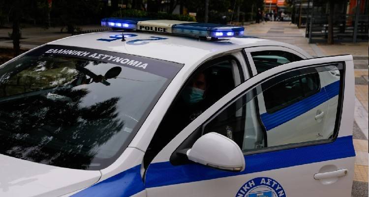 &Chi;&alpha;&nu;&iota;ά: &Chi;&tau;&upsilon;&pi;&omicron;ύ&sigma;&epsilon; &tau;&eta;&nu; έ&gamma;&kappa;&upsilon;&omicron; &gamma;&upsilon;&nu;&alpha;ί&kappa;&alpha; &tau;&omicron;&upsilon; &epsilon;&nu;ώ &epsilon;&kappa;&epsilon;ί&nu;&eta; &tau;&eta;&lambda;&epsilon;&phi;&omega;&nu;&omicron;ύ&sigma;&epsilon; &sigma;&tau;&eta;&nu; &Alpha;&sigma;&tau;&upsilon;&nu;&omicron;&mu;ί&alpha;