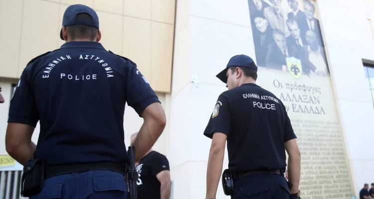 &Tau;&epsilon;&lambda;&iota;&kappa;ό&sigmaf; Europa Conference League: &Mu;έ&tau;&rho;&alpha;... &Pi;&omicron;&lambda;&upsilon;&tau;&epsilon;&chi;&nu;&epsilon;ί&omicron;&upsilon; &kappa;&alpha;&iota; έ&lambda;&epsilon;&gamma;&chi;&omicron;&sigmaf; 7 &epsilon;&pi;&iota;&pi;έ&delta;&omega;&nu; &gamma;&iota;&alpha; &tau;&omicron; &Omicron;&lambda;&upsilon;&mu;&pi;&iota;&alpha;&kappa;ό&sigmaf;-&Phi;&iota;&omicron;&rho;&epsilon;&nu;&tau;ί&nu;&alpha;