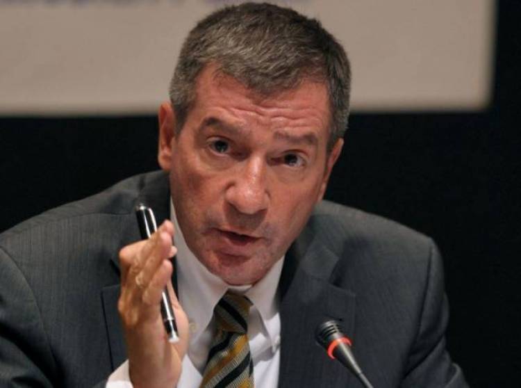 &Pi;&alpha;&nu; &mu;έ&tau;&rho;&omicron;&nu; ά&rho;&iota;&sigma;&tau;&omicron;&nu;