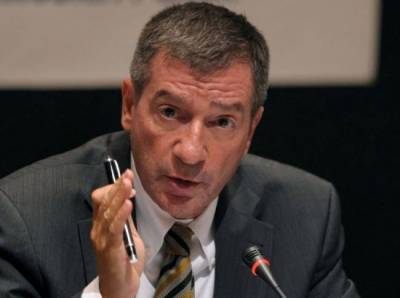 &Pi;&alpha;&nu; &mu;έ&tau;&rho;&omicron;&nu; ά&rho;&iota;&sigma;&tau;&omicron;&nu;