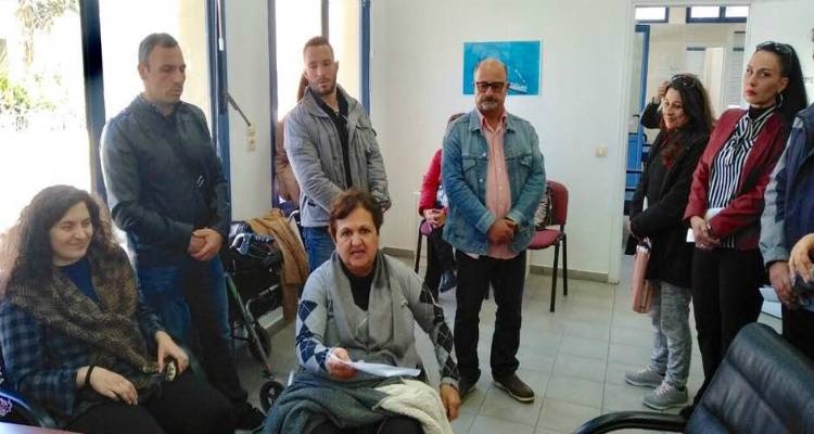 &Lambda;ή&mu;&nu;&omicron;&sigmaf;: &Delta;&epsilon;&nu; &iota;&kappa;&alpha;&nu;&omicron;&pi;&omicron;ί&eta;&sigma;&alpha;&nu; &omicron;&iota; &alpha;&pi;&alpha;&nu;&tau;ή&sigma;&epsilon;&iota;&sigmaf; &gamma;&iota;&alpha; &tau;&alpha; &pi;&rho;&omicron;&beta;&lambda;ή&mu;&alpha;&tau;&alpha; &tau;&omega;&nu; &Alpha;&mu;&epsilon;&Alpha; (photos)