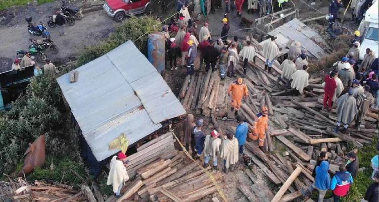 &Iota;&nu;&delta;&omicron;&nu;&eta;&sigma;ί&alpha;: &Tau;&omicron;&upsilon;&lambda;ά&chi;&iota;&sigma;&tau;&omicron;&nu; &epsilon;&pi;&tau;ά &nu;&epsilon;&kappa;&rho;&omicron;ί &sigma;&epsilon; &chi;&rho;&upsilon;&sigma;&omega;&rho;&upsilon;&chi;&epsilon;ί&omicron; &pi;&omicron;&upsilon; &theta;ά&phi;&tau;&eta;&kappa;&epsilon; &alpha;&pi;ό &kappa;&alpha;&tau;&omicron;&lambda;ί&sigma;&theta;&eta;&sigma;&eta; | Ά&lambda;&lambda;&omicron;&iota; &omicron;&kappa;&tau;ώ &omicron;&iota; &alpha;&gamma;&nu;&omicron;&omicron;ύ&mu;&epsilon;&nu;&omicron;&iota;