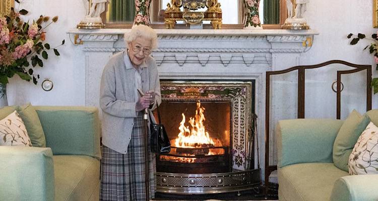 Βασίλισσα Ελισάβετ: Τι αποκαλύπτει ο γραμματέας της για τις τελευταίες στιγμές της -Οι σφραγισμένες επιστολές