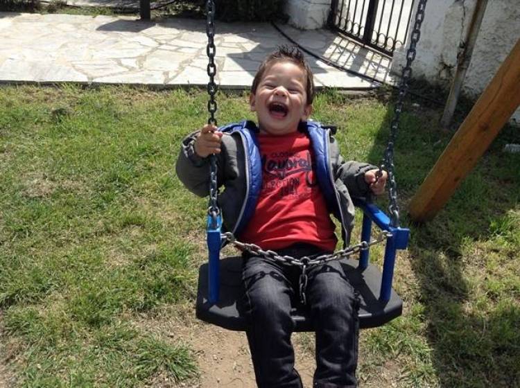 &Epsilon;&nu;&tau;&upsilon;&pi;&omega;&sigma;ί&alpha;&sigma;&alpha;&nu; &tau;&omicron; &kappa;&omicron;&iota;&nu;ό &tau;&alpha; &pi;&alpha;&sigma;&chi;&alpha;&lambda;&iota;&nu;ά &pi;&alpha;&zeta;ά&rho;&iota;&alpha; &tau;&omicron;&upsilon; &Epsilon;&iota;&delta;&iota;&kappa;ό&upsilon; &Sigma;&chi;&omicron;&lambda;&epsilon;ί&omicron;&upsilon; &Kappa;&alpha;&lambda;&lambda;&iota;&theta;έ&alpha;&sigmaf; &kappa;&alpha;&iota; &tau;&omicron;&upsilon; &nu;&eta;&pi;&iota;&alpha;&gamma;&omega;&gamma;&epsilon;ί&omicron; &Pi;&lambda;&alpha;&tau;ύ