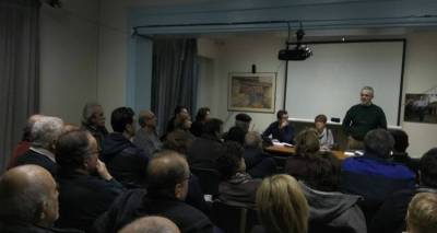 &Phi;&omega;&tau;&omicron;&gamma;&rho;&alpha;&phi;ί&alpha;: &Mu;&iota;&chi;ά&lambda;&eta;&sigmaf; &Mu;&pi;ά&kappa;&alpha;&sigmaf;