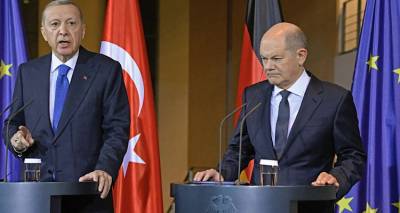 Βερολίνο: «Σόου» Ερντογάν μπροστά στον Σολτς, ούτε λέξη για τη σφαγή της Χαμάς - «Δεν χρωστάμε στο Ισραήλ, δεν συμμετείχαμε στο Ολοκαύτωμα»