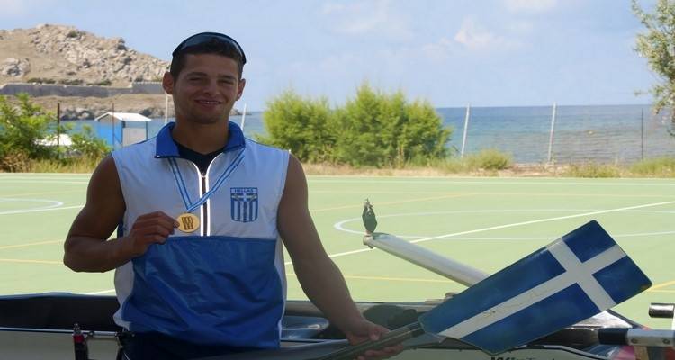 &Sigma;&tau;&omicron; &tau;&rho;ί&tau;&omicron; &sigma;&kappa;&alpha;&lambda;ί &tau;&omicron;&upsilon; &beta;ά&theta;&rho;&omicron;&upsilon; &omicron; &Mu;&alpha;&gamma;&delta;&alpha;&nu;ή&sigmaf; &sigma;&tau;&eta;&nu; &Iota;&tau;&alpha;&lambda;ί&alpha;