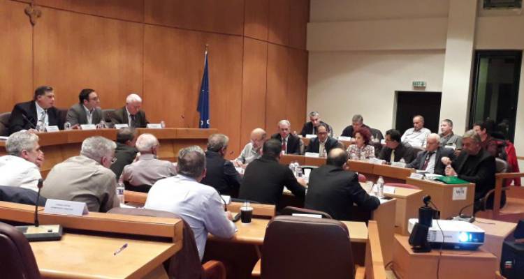 Ώδινεν όρος και έτεκεν μυν ή, πολύ κακό για το τίποτα! Με συζητήσεις για εσωτερική κατανάλωση η συνεδρίαση του ΠΣ στη Χίο