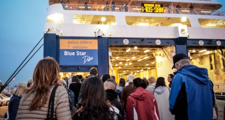 &Pi;&lambda;&omicron;ί&alpha;: &Epsilon;&rho;&chi;&omicron;&nu;&tau;&alpha;&iota; &alpha;&upsilon;&xi;ή&sigma;&epsilon;&iota;&sigmaf; &sigma;&tau;&alpha; &epsilon;&iota;&sigma;&iota;&tau;ή&rho;&iota;&alpha;