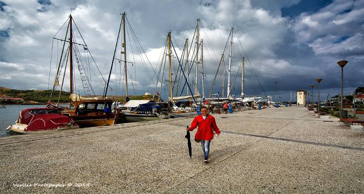 Έκτακτο δελτίο επιδείνωσης του καιρού: Καταιγίδες και ισχυροί άνεμοι από την Κυριακή