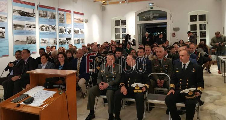 &Lambda;ή&mu;&nu;&omicron;&sigmaf;: O &Delta;. &Tau;&sigma;&iota;&pi;&omicron;&upsilon;&rho;ί&delta;&eta;&sigmaf; &pi;&alpha;&rho;&omicron;&upsilon;&sigma;ί&alpha;&sigma;&epsilon; &tau;&eta;&nu; έ&kappa;&theta;&epsilon;&sigma;&eta; &gamma;&iota;&alpha; &tau;&eta; &delta;&rho;ά&sigma;&eta; &tau;&eta;&sigmaf; &Alpha;&epsilon;&rho;&omicron;&pi;&omicron;&rho;ί&alpha;&sigmaf; &sigma;&tau;&omicron;&nu; &Alpha;&rsquo; &Pi;&alpha;&gamma;&kappa;ό&sigma;&mu;&iota;&omicron; &Pi;ό&lambda;&epsilon;&mu;&omicron; (photos &amp; video)
