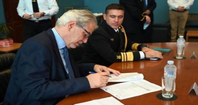 &Sigma;&upsilon;&nu;ά&nu;&tau;&eta;&sigma;&eta; &Sigma;&tau;&upsilon;&lambda;&iota;&alpha;&nu;ί&delta;&eta; &Gamma;&epsilon;&rho;&lambda;ί&kappa;&alpha;&gamma;&iota;&alpha; &gamma;&iota;&alpha; &tau;&omicron; &mu;&epsilon;&tau;&alpha;&nu;&alpha;&sigma;&tau;&epsilon;&upsilon;&tau;&iota;&kappa;ό