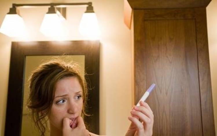 &Alpha;&rho;&chi;&iota;&sigma;&alpha;&nu; &omicron;&iota; &delta;&omega;&rho;&epsilon;ά&nu; &alpha;&mu;&beta;&lambda;ώ&sigma;&epsilon;&iota;&sigmaf; &sigma;&tau;&eta; &Gamma;&alpha;&lambda;&lambda;ί&alpha;