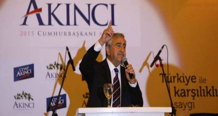 &Alpha;&kappa;&iota;&nu;&tau;&zeta;ί: &Eta; &epsilon;&lambda;&lambda;&eta;&nu;&omicron;&kappa;&upsilon;&pi;&rho;&iota;&alpha;&kappa;ή &pi;&lambda;&epsilon;&upsilon;&rho;ά &phi;&tau;&alpha;ί&epsilon;&iota; &gamma;&iota;&alpha; &tau;&omicron; &nu;&alpha;&upsilon;ά&gamma;&iota;&omicron; &tau;&omega;&nu; &delta;&iota;&alpha;&pi;&rho;&alpha;&gamma;&mu;&alpha;&tau;&epsilon;ύ&sigma;&epsilon;&omega;&nu;