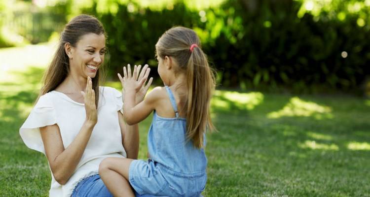 Η διαφορά ανάμεσα στη βοήθεια και την εξυπηρέτηση. H σημασία της στην ανατροφή ανεξάρτητων παιδιών!