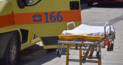 &Sigma;έ&rho;&rho;&epsilon;&sigmaf;: &Pi;έ&theta;&alpha;&nu;&epsilon; &sigma;&tau;&omicron;&nu; ύ&pi;&nu;&omicron; &tau;&omicron;&upsilon; 13&chi;&rho;&omicron;&nu;&omicron;&sigmaf; &sigma;&tau;&eta;&nu; &Alpha;&mu;&phi;ί&pi;&omicron;&lambda;&eta;