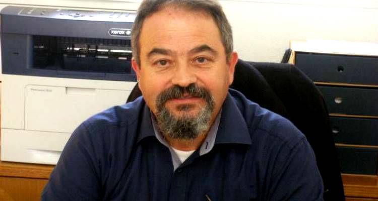 &Pi;&alpha;&rho;&alpha;&mu;έ&nu;&epsilon;&iota; &sigma;&tau;&eta; &theta;έ&sigma;&eta; &tau;&omicron;&upsilon; &omicron; &Kappa;ώ&sigma;&tau;&alpha;&sigmaf; &Alpha;&delta;&alpha;&mu;ί&delta;&eta;&sigmaf;