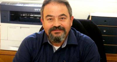 &Pi;&alpha;&rho;&alpha;&mu;έ&nu;&epsilon;&iota; &sigma;&tau;&eta; &theta;έ&sigma;&eta; &tau;&omicron;&upsilon; &omicron; &Kappa;ώ&sigma;&tau;&alpha;&sigmaf; &Alpha;&delta;&alpha;&mu;ί&delta;&eta;&sigmaf;