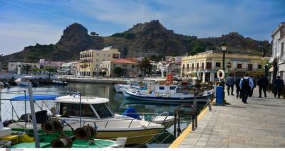 &Mu;ύ&rho;&iota;&nu;&alpha;: &Kappa;&upsilon;&beta;&epsilon;&rho;&nu;ή&tau;&eta;&sigmaf; &sigma;&kappa;ά&phi;&omicron;&upsilon;&sigmaf; &alpha;&nu;&alpha;&psi;&upsilon;&chi;ή&sigmaf; έ&pi;&epsilon;&sigma;&epsilon; &sigma;&tau;&eta; &theta;ά&lambda;&alpha;&sigma;&sigma;&alpha;