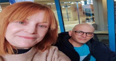 &laquo;&Pi;έ&rho;&alpha;&sigma;&alpha;&nu; &tau;&alpha; &delta;ύ&sigma;&kappa;&omicron;&lambda;&alpha;&raquo; &gamma;&iota;&alpha; &tau;&omicron;&nu; &Delta;ή&mu;&alpha;&rho;&chi;&omicron; &Kappa;&omega;&nu;&sigma;&tau;&alpha;&nu;&tau;ί&nu;&omicron; &Sigma;&iota;&nu;ά&nu;&eta; | &Eta; &pi;&rho;ώ&tau;&eta; &phi;&omega;&tau;&omicron;&gamma;&rho;&alpha;&phi;ί&alpha; &mu;&epsilon;&tau;ά &tau;&omicron; &chi;&epsilon;&iota;&rho;&omicron;&upsilon;&rho;&gamma;&epsilon;ί&omicron;