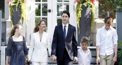 Χωρισμός «βόμβα» των Τριντό: Τα τρία παιδιά θα μείνουν με τον πρωθυπουργό, η μητέρα τους έχει φύγει από το σπίτι
