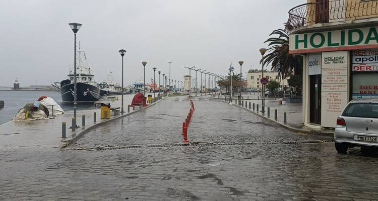 &Eta; &kappa;&alpha;&kappa;&omicron;&kappa;&alpha;&iota;&rho;ί&alpha; INES &epsilon;&pi;&eta;&rho;&epsilon;ά&zeta;&epsilon;&iota; &tau;&eta; &Lambda;ή&mu;&nu;&omicron; &tau;&omicron; &beta;&rho;ά&delta;&upsilon; &tau;&eta;&sigmaf; &Pi;&alpha;&rho;&alpha;&sigma;&kappa;&epsilon;&upsilon;ή&sigmaf;