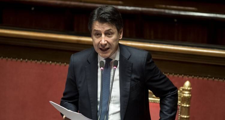 &Iota;&tau;&alpha;&lambda;ί&alpha;: &Sigma;&tau;&eta;&nu; &alpha;&rho;&chi;ή &tau;&eta;&sigmaf; &epsilon;&pi;ό&mu;&epsilon;&nu;&eta;&sigmaf; &epsilon;&beta;&delta;&omicron;&mu;ά&delta;&alpha;&sigmaf; &eta; &kappa;ό&nu;&tau;&rho;&alpha; &Kappa;ό&nu;&tau;&epsilon;-&Rho;έ&nu;&tau;&sigma;&iota; &sigma;&tau;&omicron; &kappa;&omicron;&iota;&nu;&omicron;&beta;&omicron;ύ&lambda;&iota;&omicron;