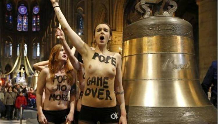 Αντιδράσεις σε όλο τον κόσμο για την παραίτηση του Πάπα