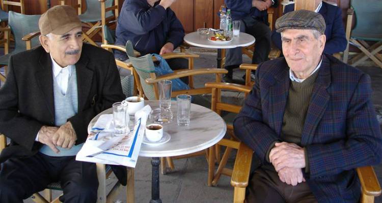 &Phi;&omega;&tau;&omicron;&gamma;&rho;&alpha;&phi;ί&alpha;: &Sigma;&tau;&alpha;ύ&rho;&omicron;&sigmaf; &Tau;&rho;&alpha;&gamma;ά&rho;&alpha;&sigmaf;
