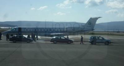 &Beta;ί&nu;&tau;&epsilon;&omicron; &alpha;&pi;ό &tau;&eta;&nu; ά&phi;&iota;&xi;&eta; &tau;&omicron;&upsilon; &Pi;&rho;&omicron;έ&delta;&rho;&omicron;&upsilon; &tau;&eta;&sigmaf; &Delta;&eta;&mu;&omicron;&kappa;&rho;&alpha;&tau;ί&alpha;&sigmaf; &sigma;&tau;&eta; &Lambda;ή&mu;&nu;&omicron;